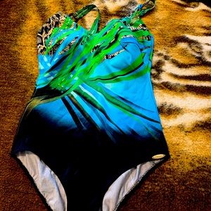 Beautiful turquoise print never used